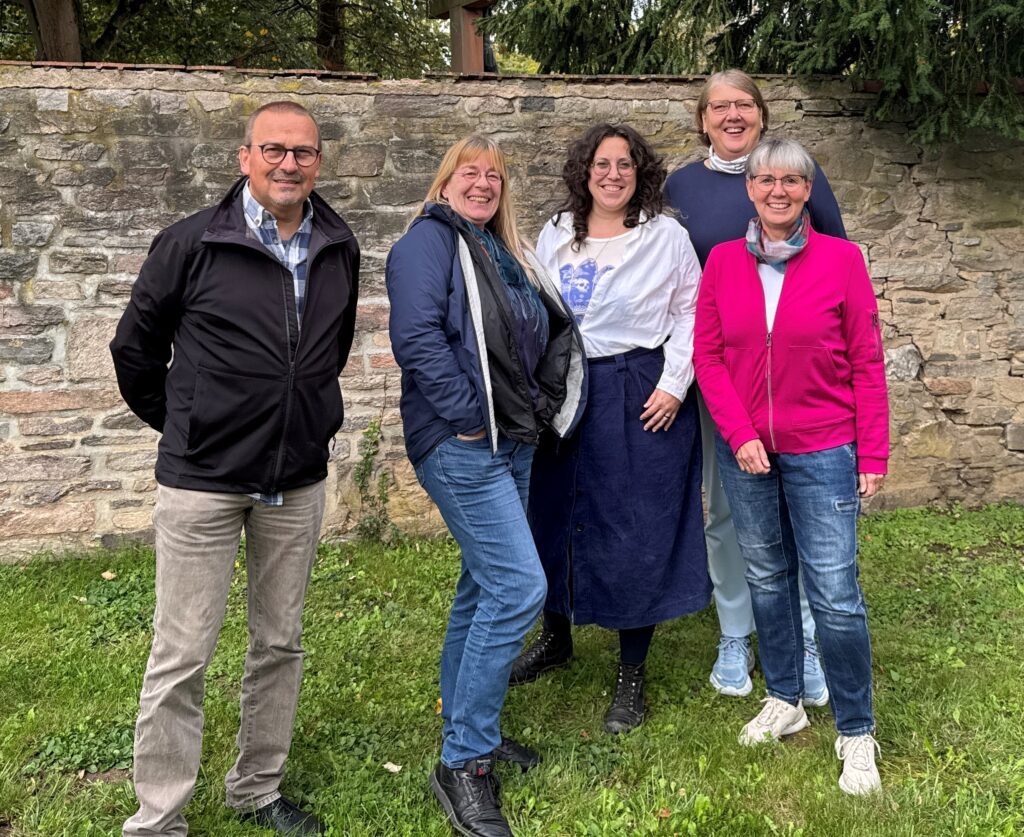 Gruppenfoto der aktuellen MAV des Caritasverbandes. (von links: Herr Oberle, Frau Hofer, Frau Fisher, Frau Dernbach und Frau Schmitt)
